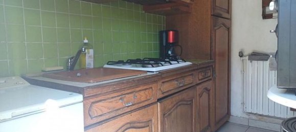 2 bedrooms House in Cuts, France No. 306055 3