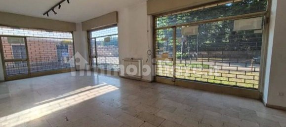 3 rooms Commercial property in Rovato, Italy No. 262566 2