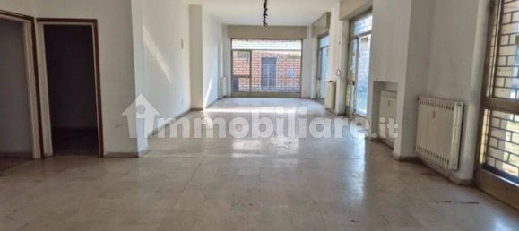 3 rooms Commercial property in Rovato, Italy No. 262566 3