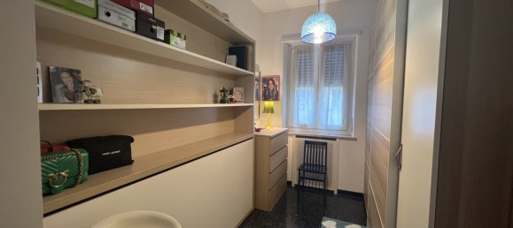 Apartamento de 4 divisões em Como, Italy N.º 335295 4