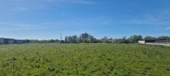 562m² Land in Cleder, France No. 106645 3