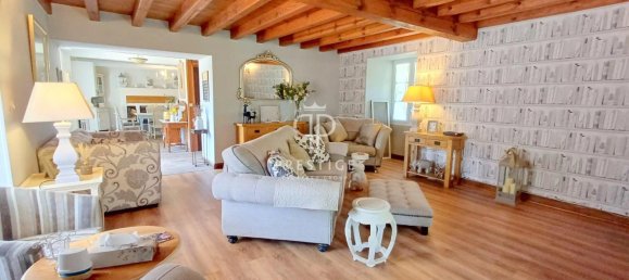 8 Schlafzimmer Schlösser in Charente, France, Nr. 347795 4
