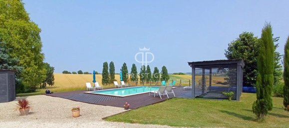 8 Schlafzimmer Schlösser in Charente, France, Nr. 347795 5