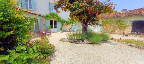 8 Schlafzimmer Schlösser in Charente, France, Nr. 347795 2