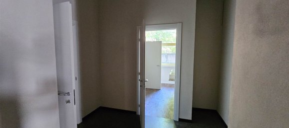 Imóvel comercial em Biella, Italy 427 m² N.º 133101 15