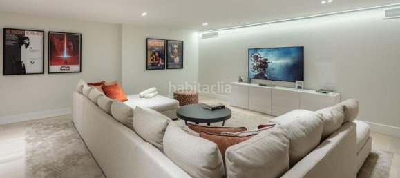 5 bedrooms Villa in Marbella, Spain No. 74036 27