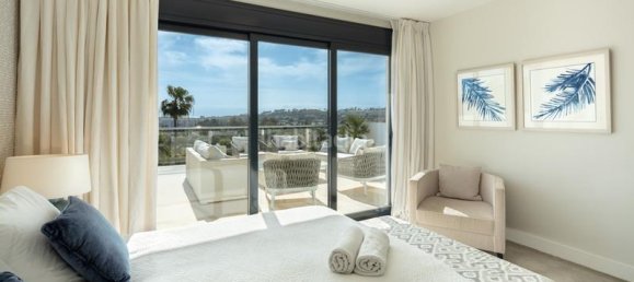 5 bedrooms Villa in Marbella, Spain No. 74036 10