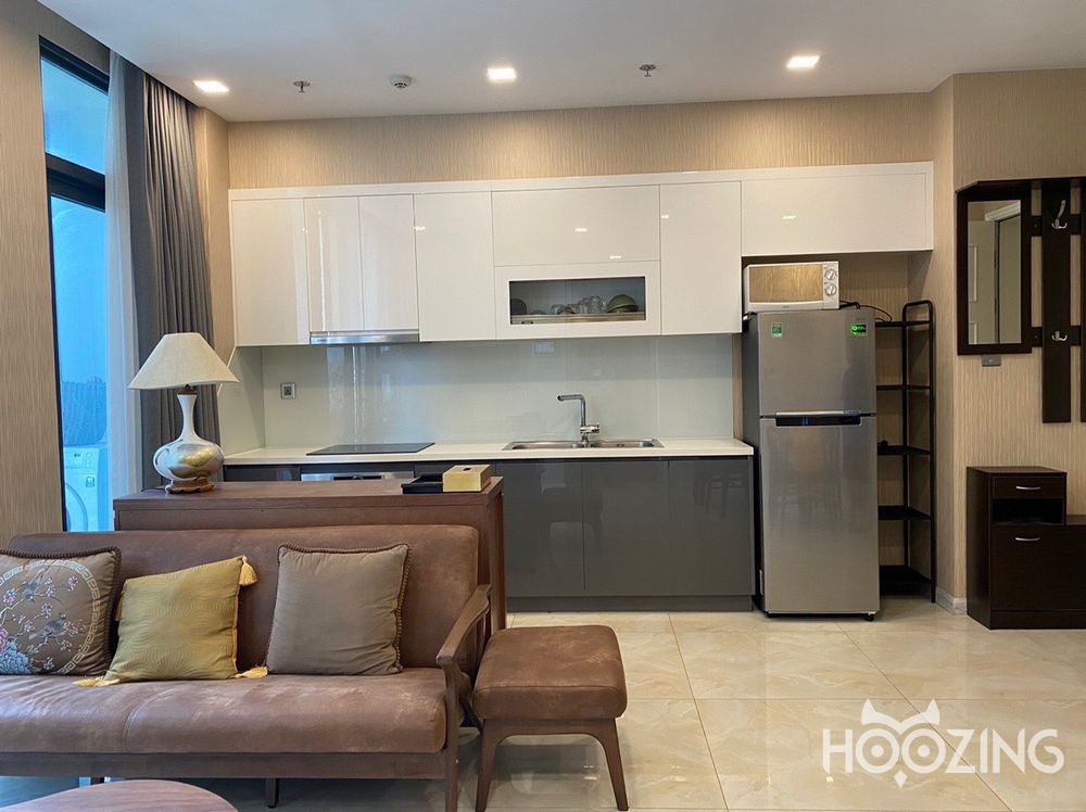 2 rooms Office in District 1, Vietnam No. 17725