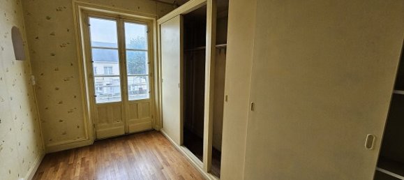 6 rooms Building in Beaugency, France No. 81964 6