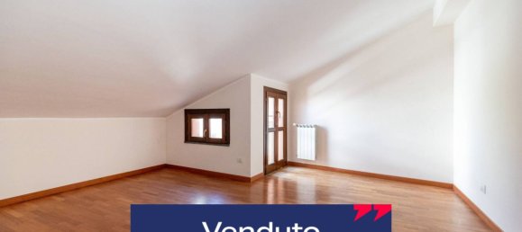 Villa T4 em Aci Catena, Italy N.º 48260 3