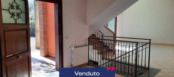 Villa T4 em Aci Catena, Italy N.º 48260 40