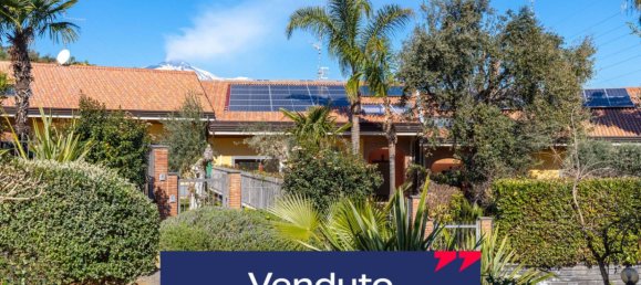 Villa T4 em Aci Catena, Italy N.º 48260 25