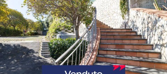 Villa T4 em Aci Catena, Italy N.º 48260 26