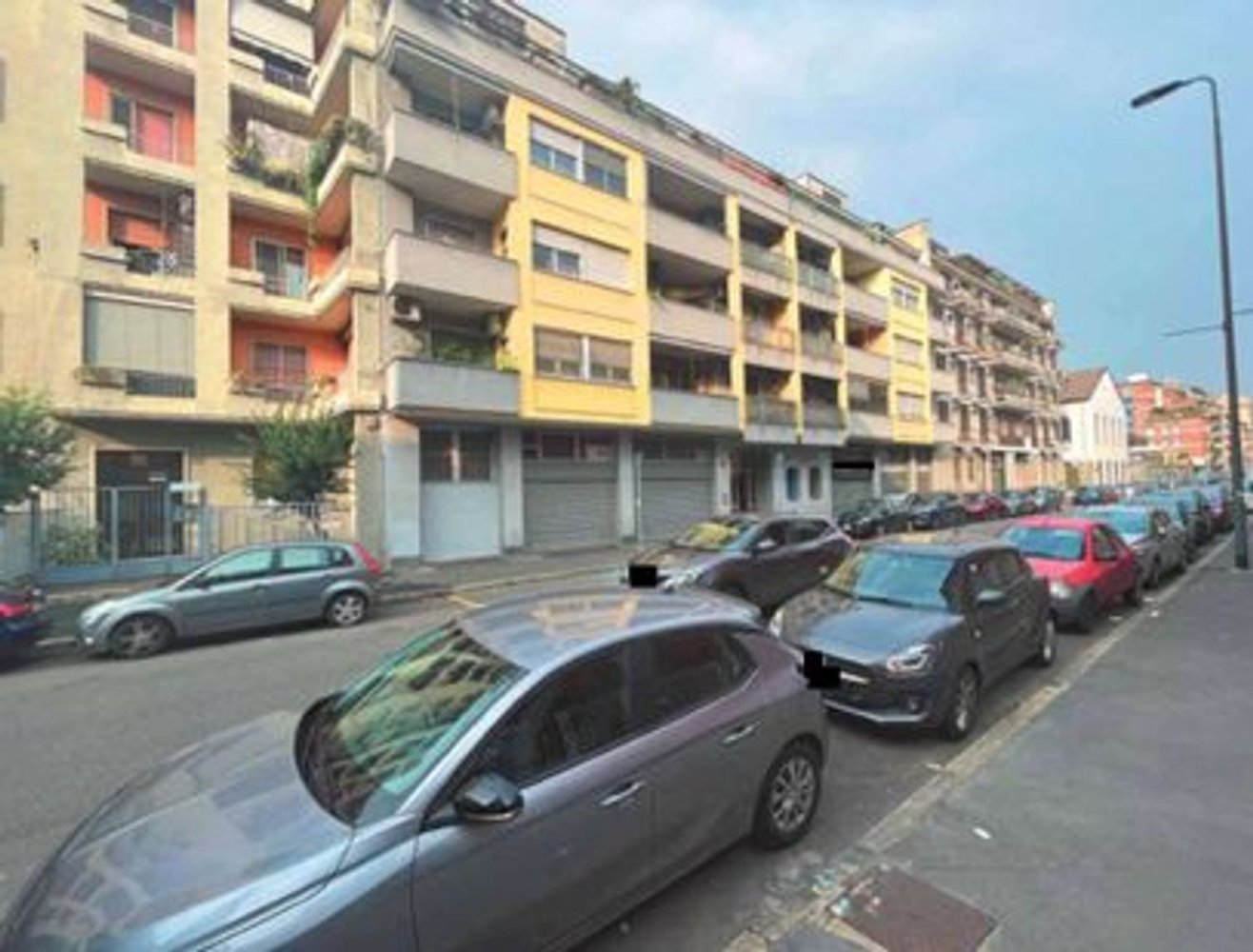 Bureau à Milan, Italy 82m² No. 248215