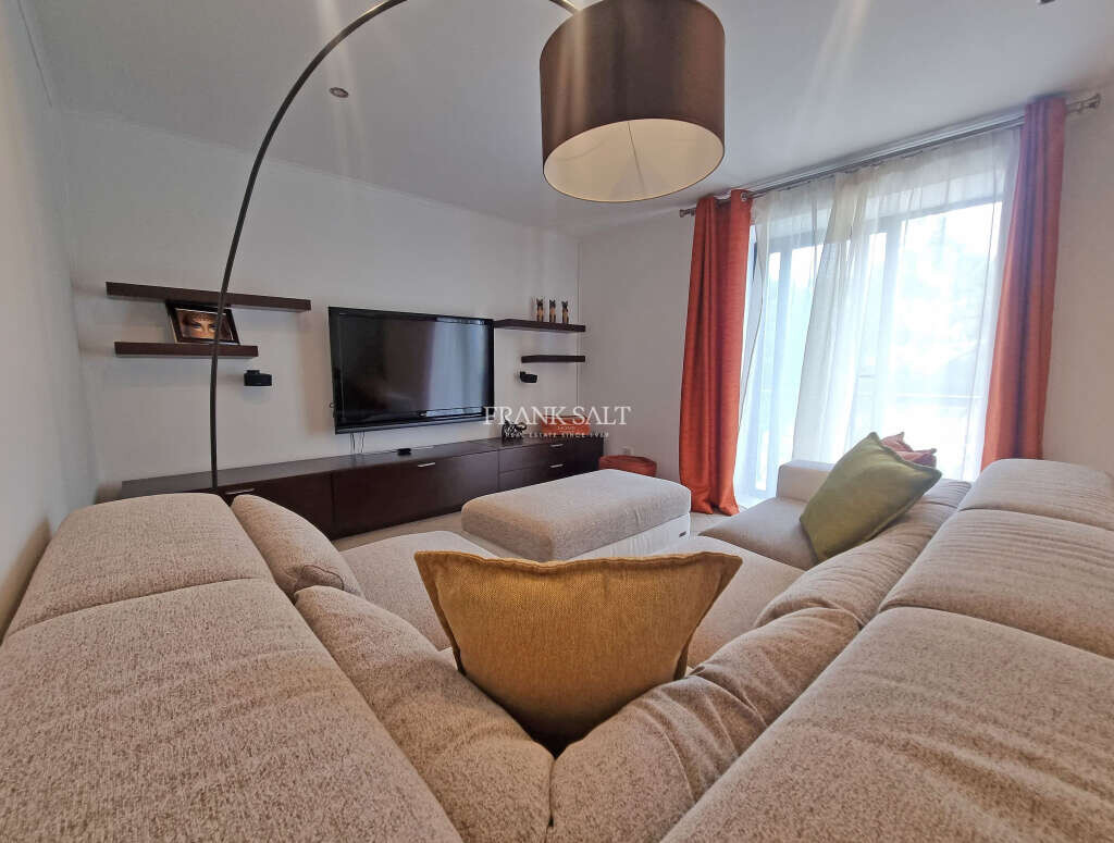 Apartamento T3 em Swieqi, Malta N.º 11707