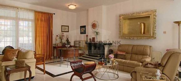 Casa de 4 dormitorios en Lakatamia, Cyprus No. 15045 3