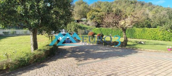 7 rooms House in Roccafluvione, Italy No. 140006 11