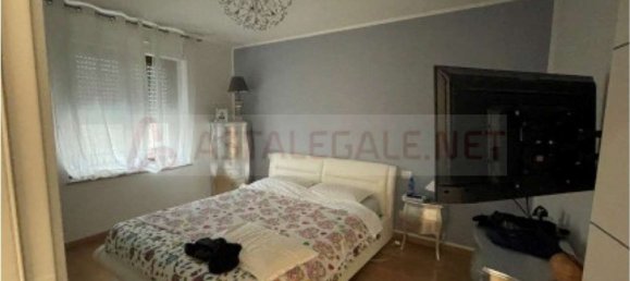 4 bedrooms Apartment in Turin, Italy No. 381560 19