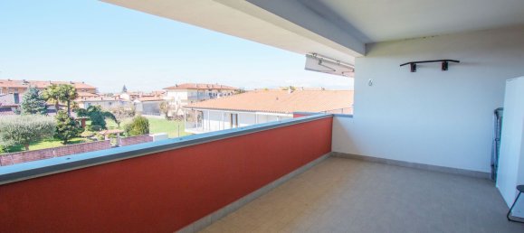 2غرفة منزل ذو طابقين في Udine, Italy رقم 18181 26