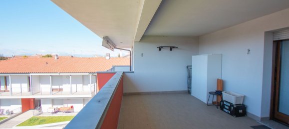 2غرفة منزل ذو طابقين في Udine, Italy رقم 18181 27