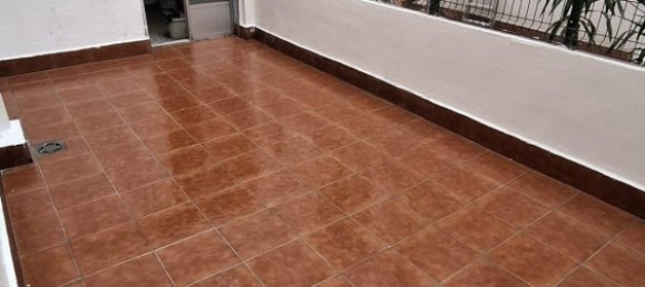 4 bedrooms Apartment in Zaragoza, Spain No. 143452 9