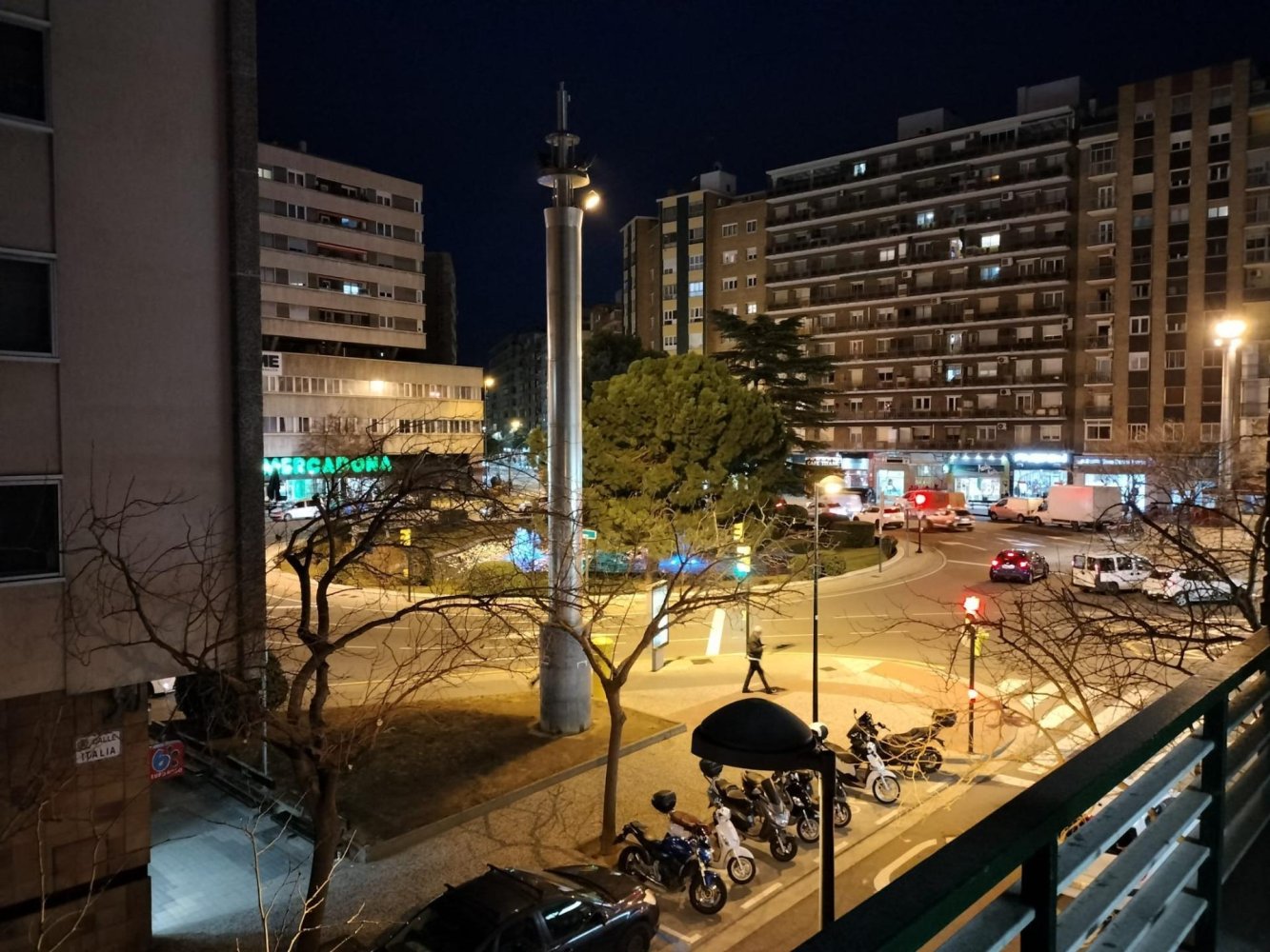 4 bedrooms Apartment in Zaragoza, Spain No. 143452