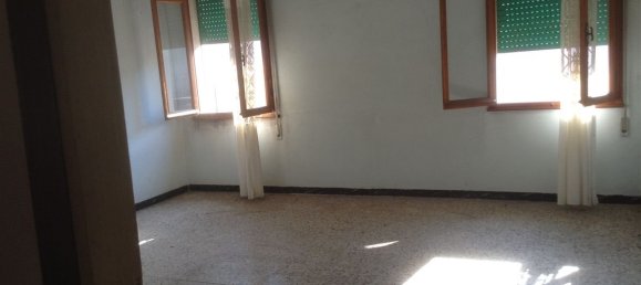 4 bedrooms House in Adria, Italy No. 225408 4