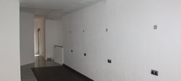 139m² Commercial property in Salamanca, Spain No. 63066 6