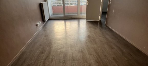 Apartamento de 4 habitaciónes en Creutzwald, France No. 44821 2