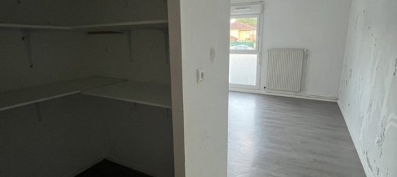 Apartamento de 4 habitaciónes en Creutzwald, France No. 44821 11