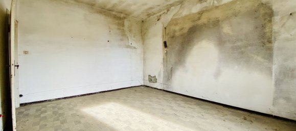 8 rooms House in Lucca, Italy No. 69675 3