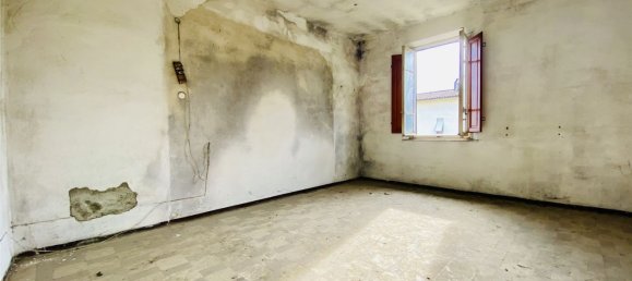 8 rooms House in Lucca, Italy No. 69675 29