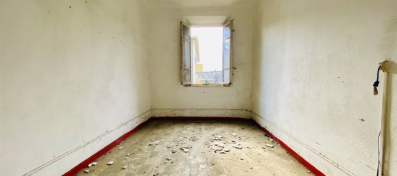 8 rooms House in Lucca, Italy No. 69675 22