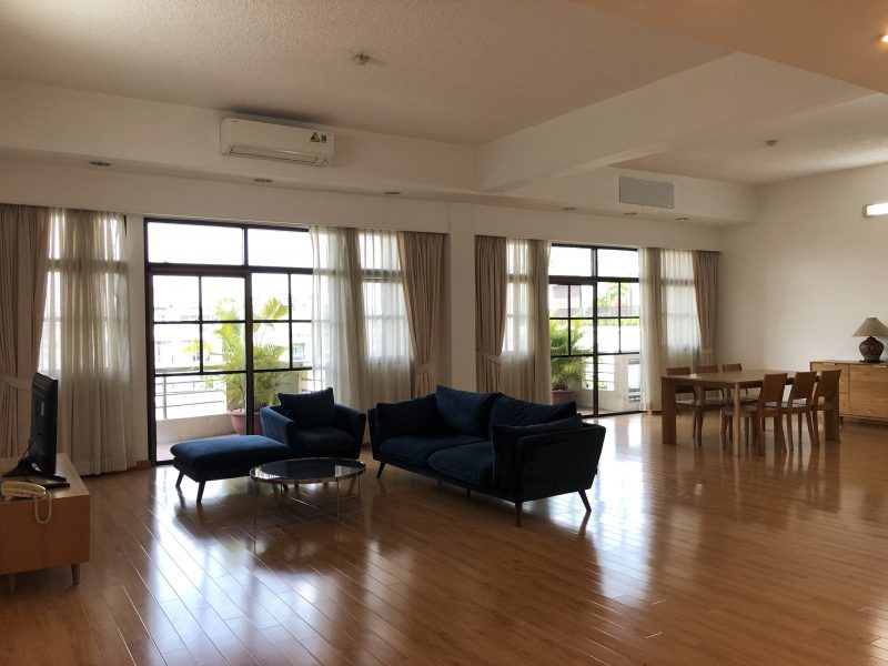 3 dormitorios apartamento en alquiler en Tay Ho, Ha Noi, Vietnam № 13656