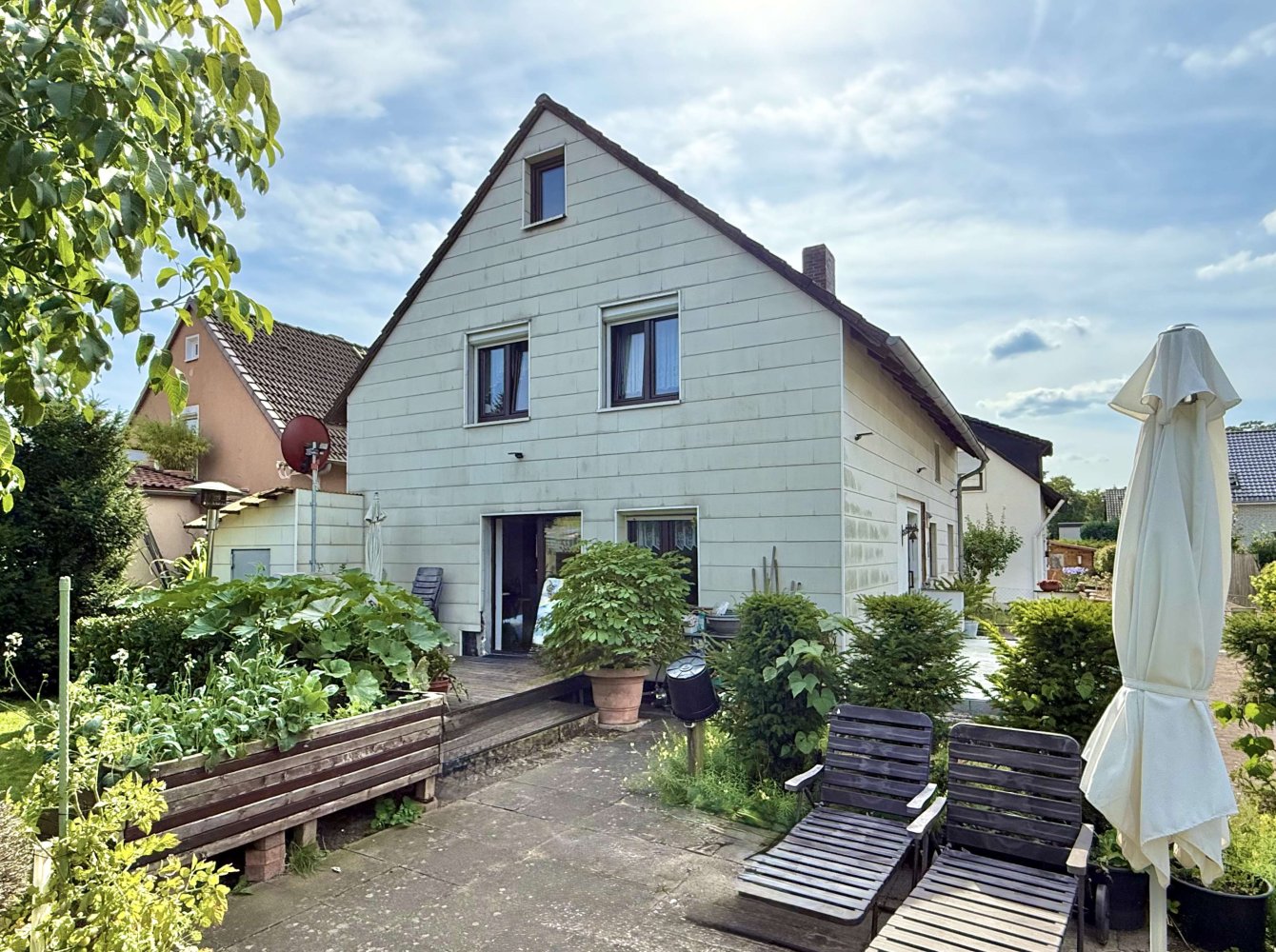 Casa de 5 habitaciónes en Lower Saxony, Germany No. 328328