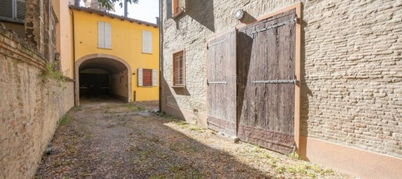 3 rooms Apartment in Bologna, Italy No. 268021 44