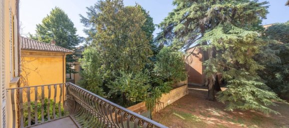 3 rooms Apartment in Bologna, Italy No. 268021 4