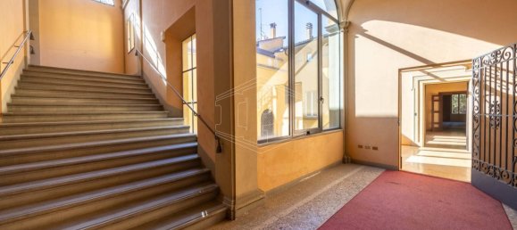 3 rooms Apartment in Bologna, Italy No. 268021 9