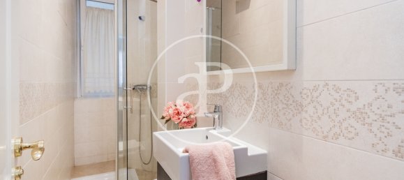 2 bedrooms Apartment in Madrid, Spain No. 163370 21