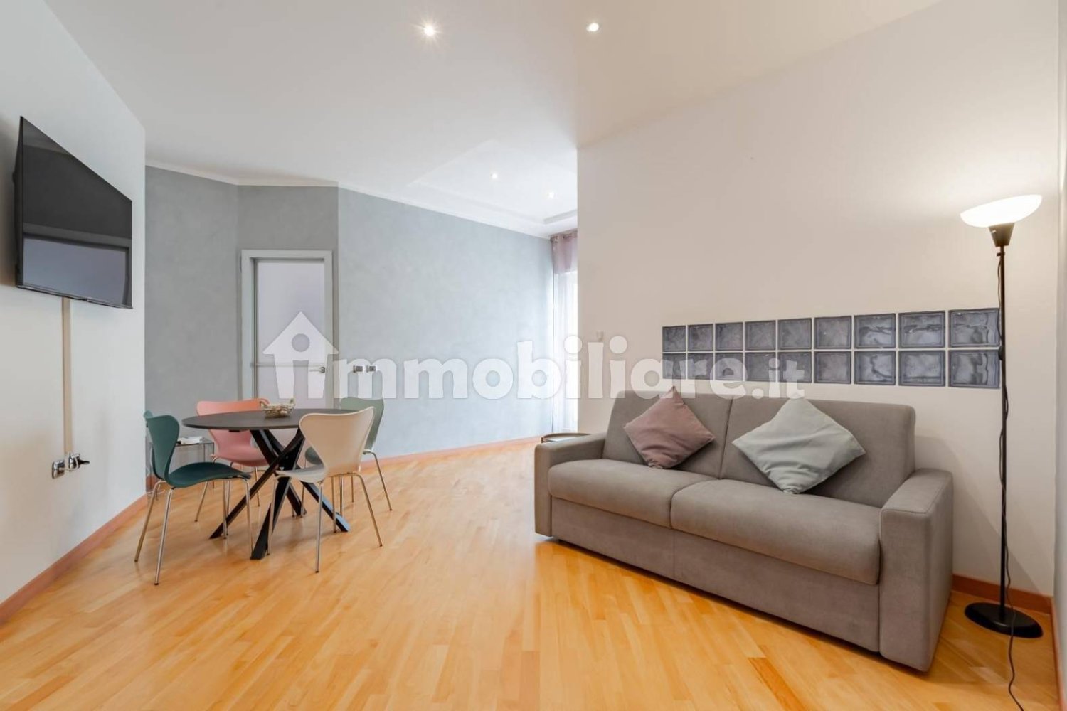 1 bedroom Apartment in Rome, Italy No. 206209
