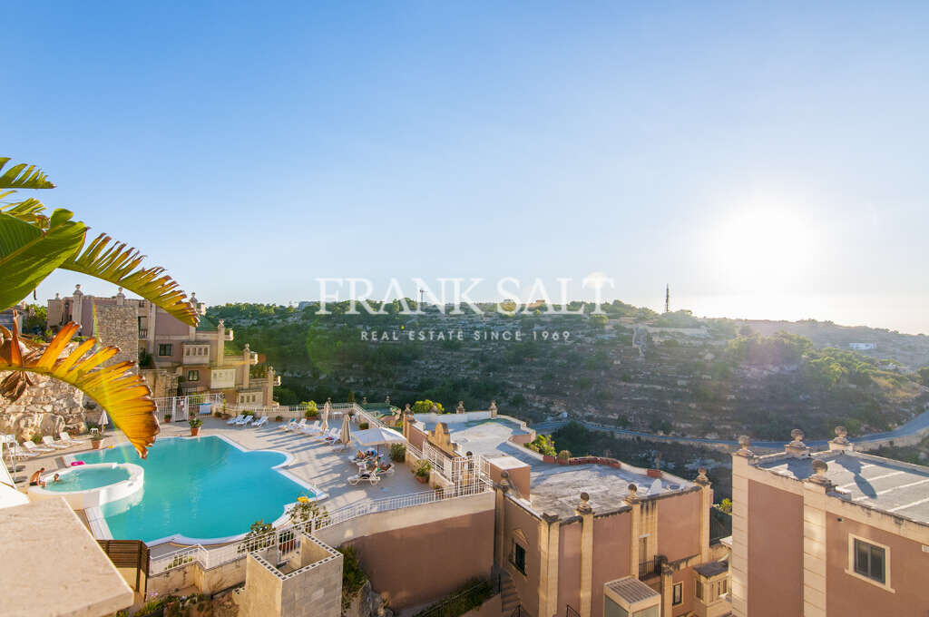 3 bedrooms Apartment in Swieqi, Malta No. 6813