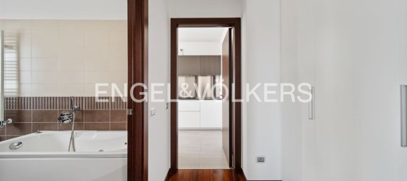 3 rooms Penthouse in Legnano, Italy No. 68071 9