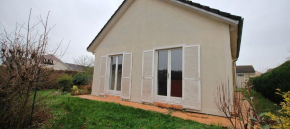 Casa de 3 dormitorios en Ouzouer-sur-Trezee, France No. 81301 23