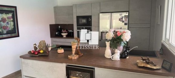 4 bedrooms Villa in Les Vans, France No. 307736 11