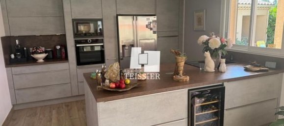 4 bedrooms Villa in Les Vans, France No. 307736 6