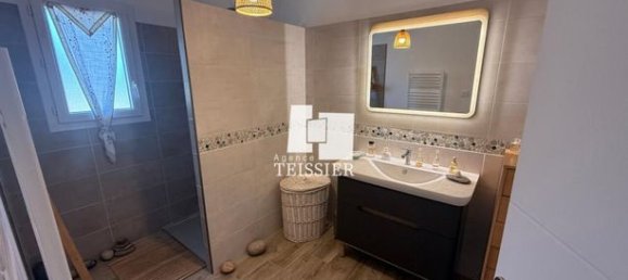 4 bedrooms Villa in Les Vans, France No. 307736 9