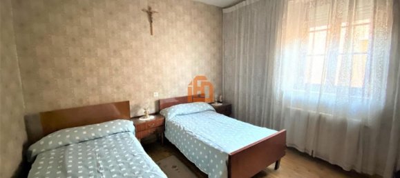 Casa de 6 dormitorios en León, Spain No. 29000 8