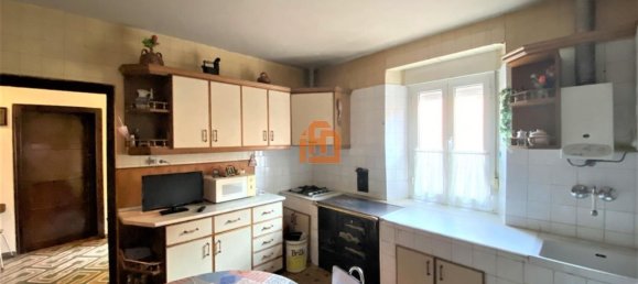 Casa de 6 dormitorios en León, Spain No. 29000 3