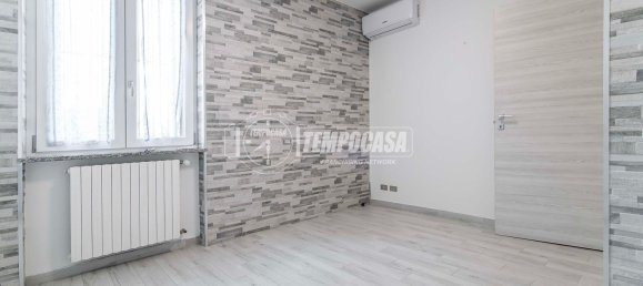 3-Zimmer Haus in Guanzate, Italy, Nr. 269378 3