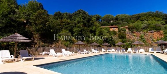 35000m² Commercial property in Ajaccio, France No. 304171 2